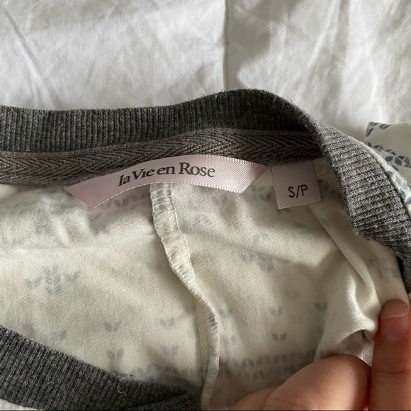 New la vie en rose onesie grey white soft small - Picture 3 of 3